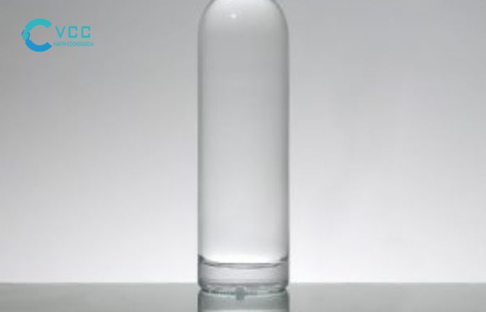 Lau cửa kính bằng rượu trắng